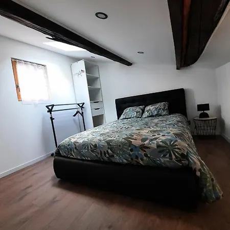 Aparthotel Les Charmes De *